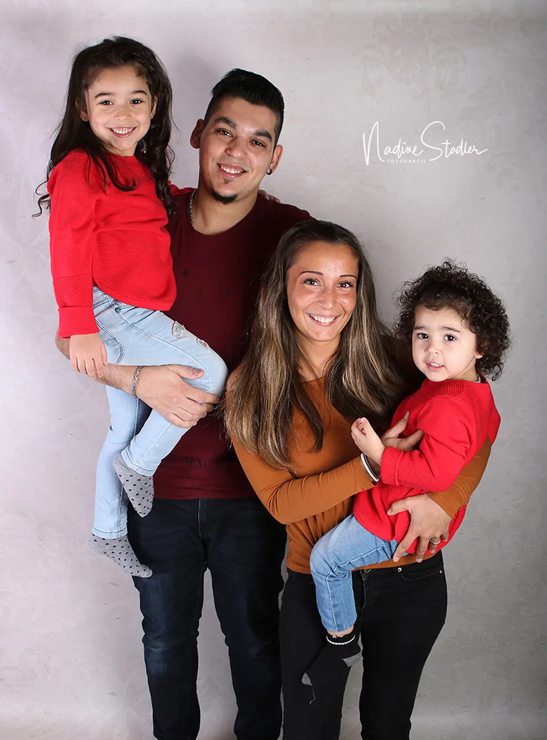 Familienfoto, Wuppertal, Fotostudio Wuppertal, Fotoshoting Wuppertal, Fotograf Wuppertal, Familienfoto Wuppertal 