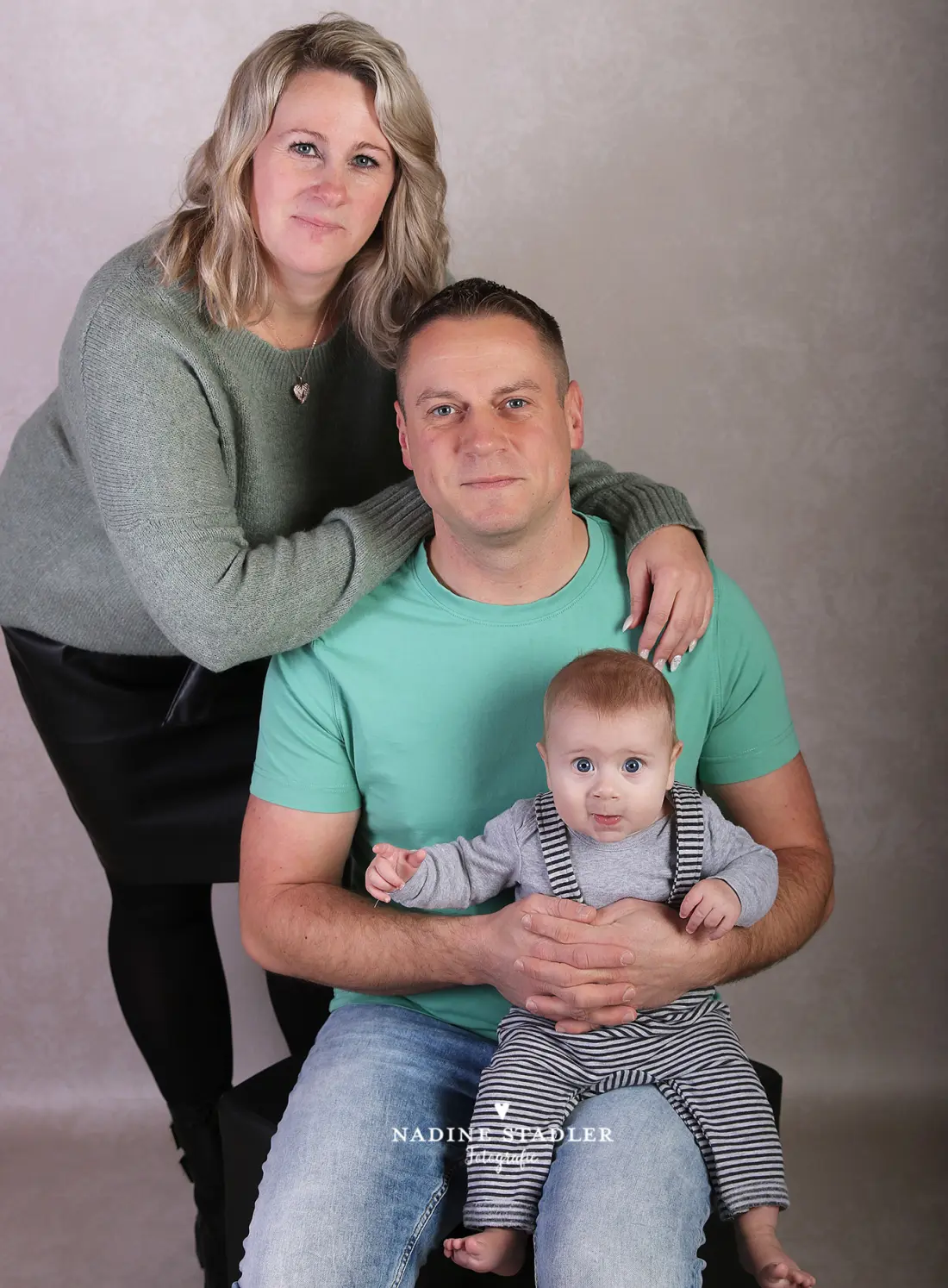 Familienfoto, Wuppertal, Fotostudio Wuppertal, Fotoshoting Wuppertal, Fotograf Wuppertal, Familienfoto Wuppertal 