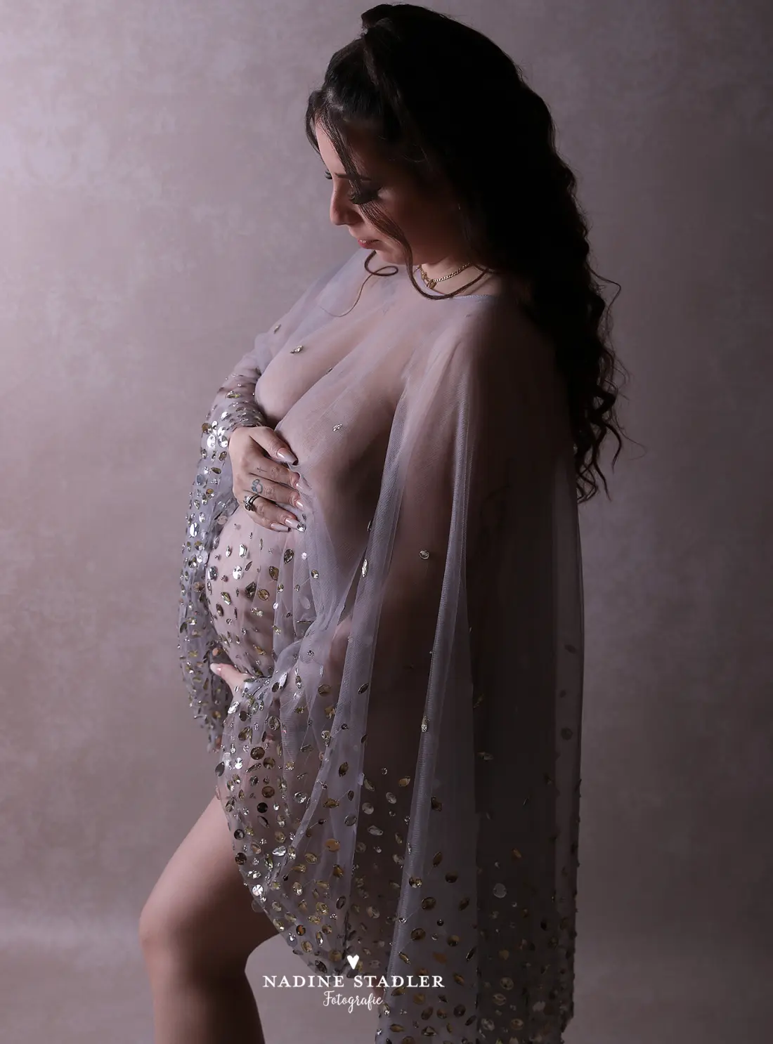 Fotograf Wuppertal, Fotostudio Wuppertal, Wuppertal, Babybauchfotoshooting Wuppertal, Babybauchfoto Wuppertal, Schwangerschaftsfoto Wuppertal, Schwangerschaft Wuppertal, Babybauch Wuppertal