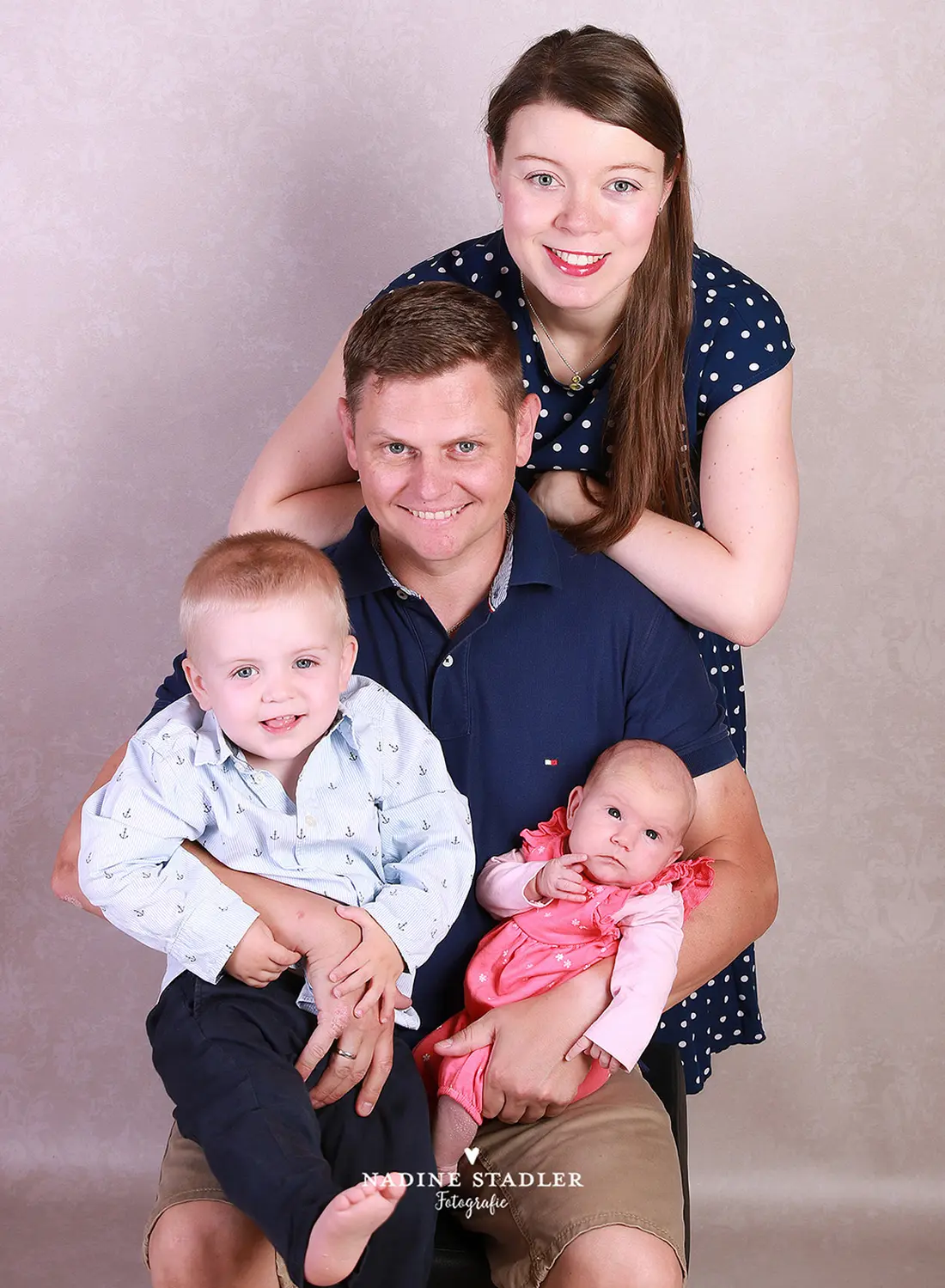 Familienfoto, Wuppertal, Fotostudio Wuppertal, Fotoshoting Wuppertal, Fotograf Wuppertal, Familienfoto Wuppertal 