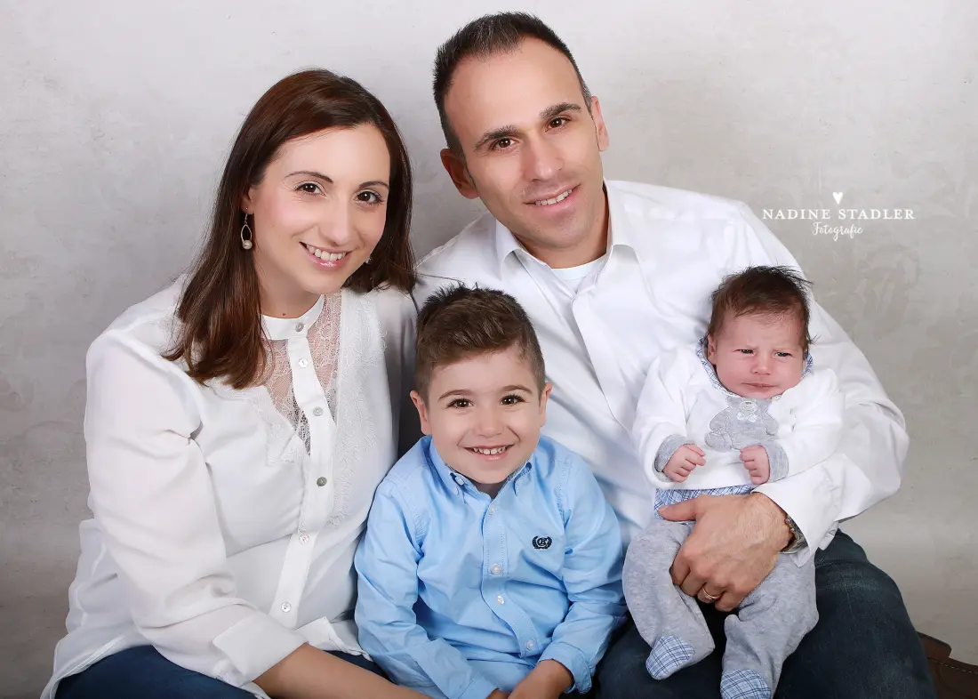 Familienfoto, Wuppertal, Fotostudio Wuppertal, Fotoshoting Wuppertal, Fotograf Wuppertal, Familienfoto Wuppertal 