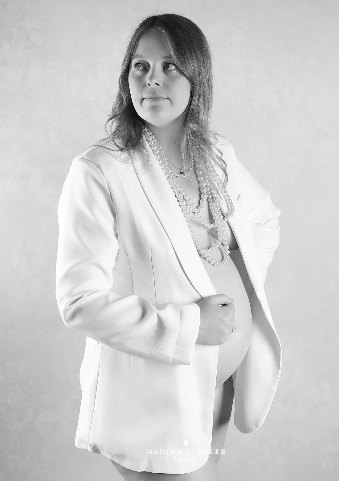 Fotografin Wuppertal, Fotograf Wuppertal, Fotostudio Wuppertal, Wuppertal, Babybauchfotoshooting Wuppertal, Babybauchfoto Wuppertal, Schwangerschaftsfoto Wuppertal, Schwangerschaft Wuppertal, Babybauch Wuppertal