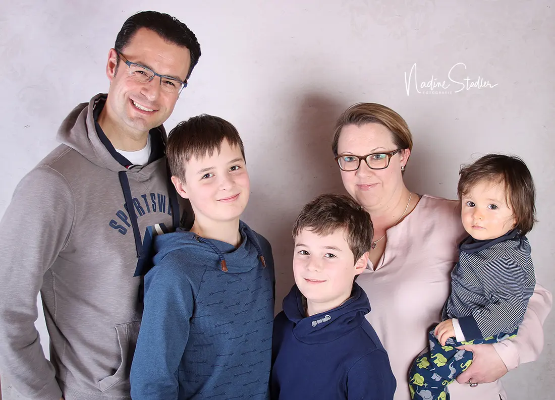 Familienfoto, Wuppertal, Fotostudio Wuppertal, Fotoshoting Wuppertal, Fotograf Wuppertal, Familienfoto Wuppertal 