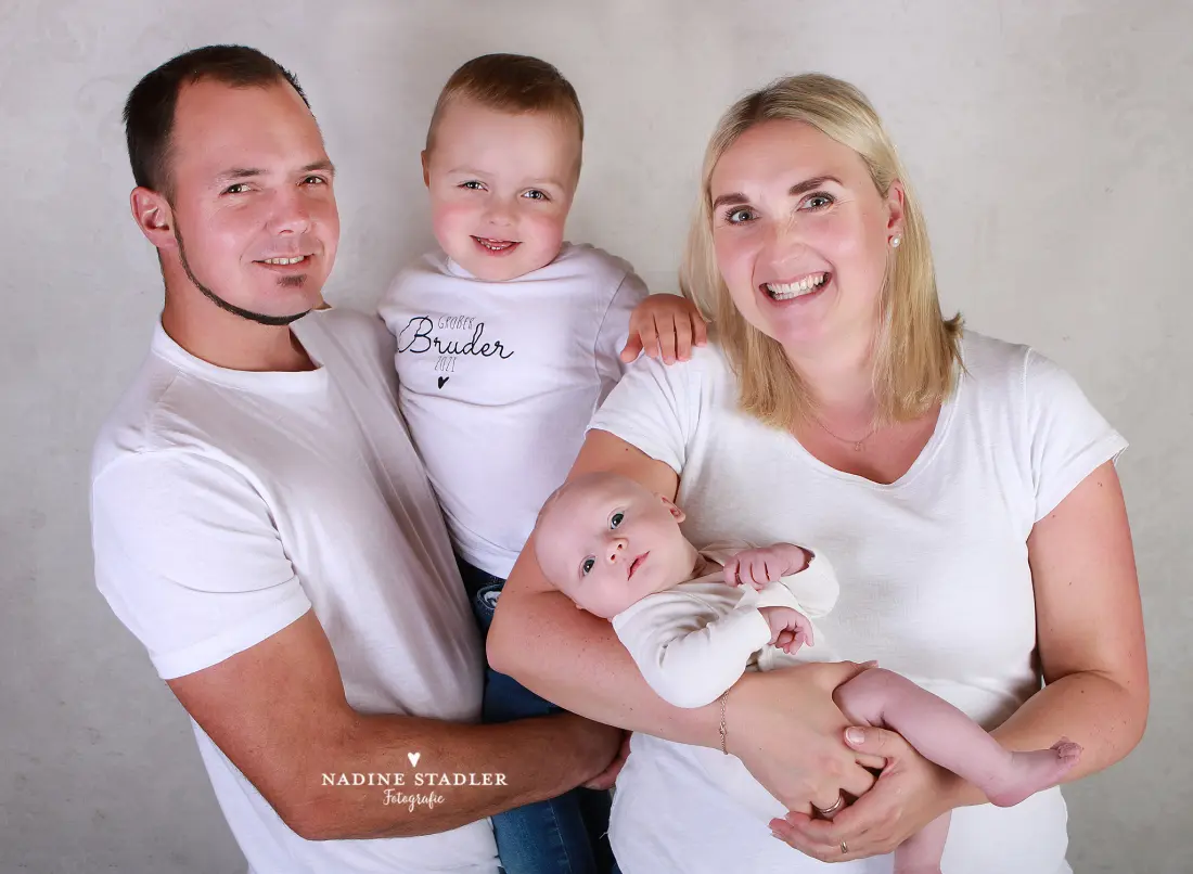 Familienfoto, Wuppertal, Fotostudio Wuppertal, Fotoshoting Wuppertal, Fotograf Wuppertal, Familienfoto Wuppertal 