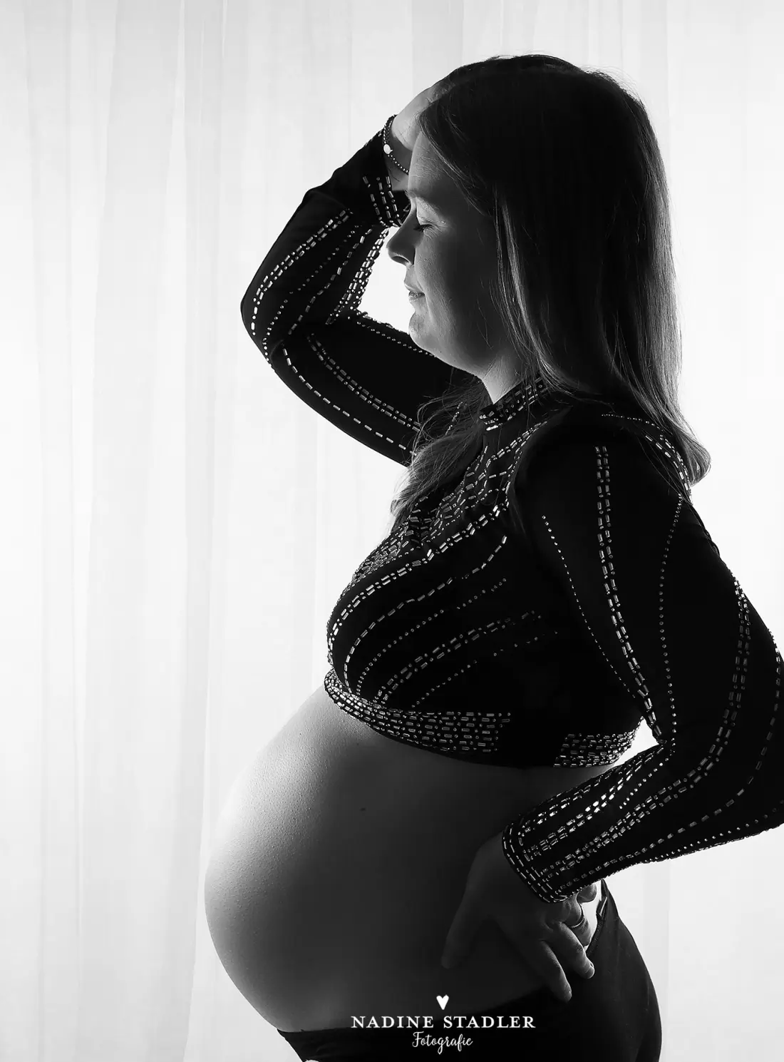Fotografin Wuppertal, Fotograf Wuppertal, Fotostudio Wuppertal, Wuppertal, Babybauchfotoshooting Wuppertal, Babybauchfoto Wuppertal, Schwangerschaftsfoto Wuppertal, Schwangerschaft Wuppertal, Babybauch Wuppertal