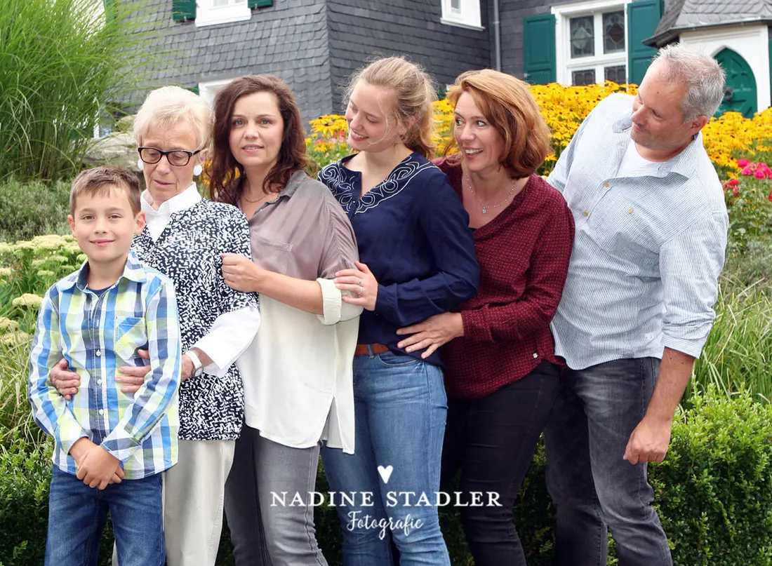 Familienfoto, Wuppertal, Fotostudio Wuppertal, Fotoshoting Wuppertal, Fotograf Wuppertal, Familienfoto Wuppertal 