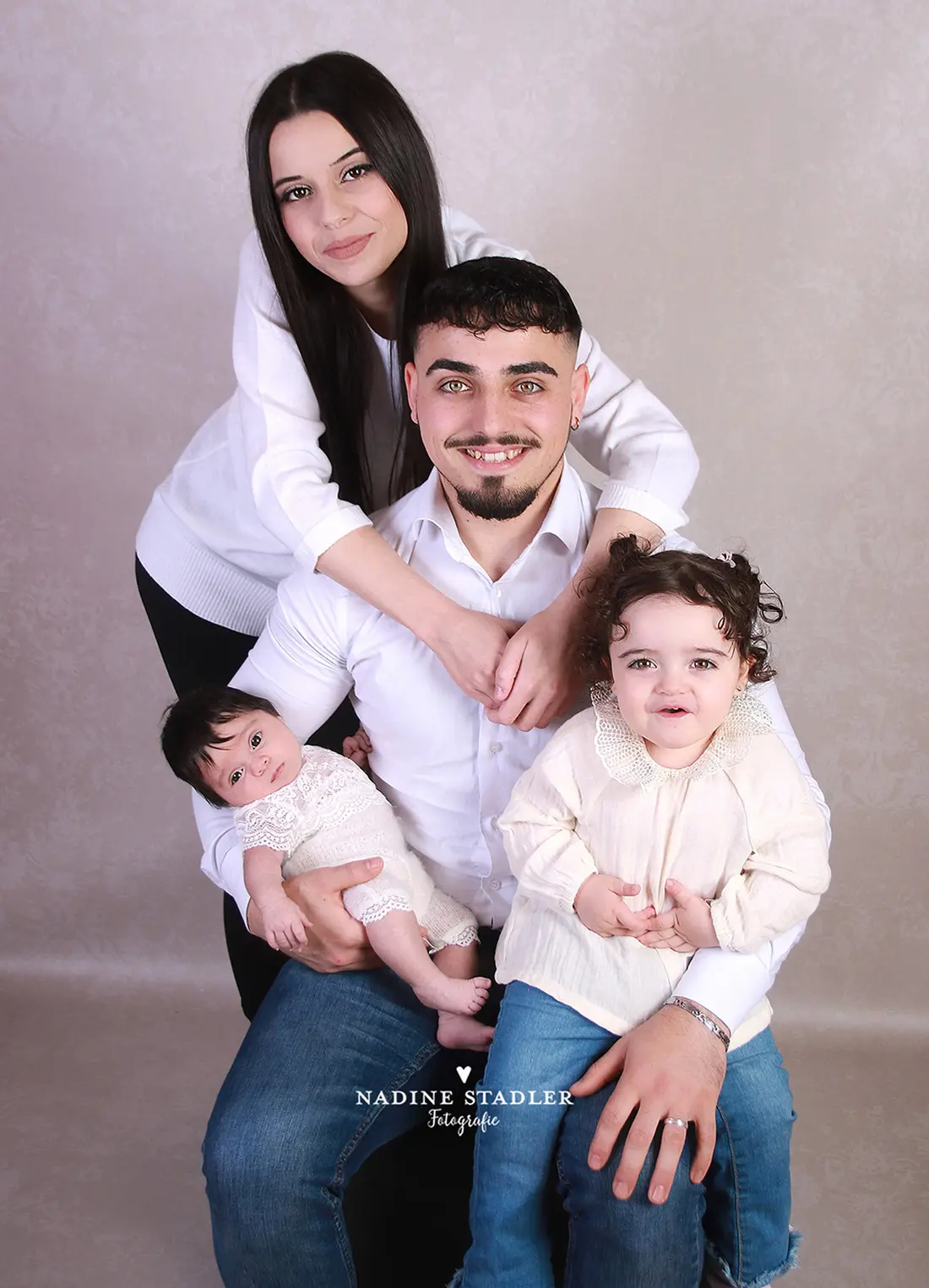 Familienfoto, Wuppertal, Fotostudio Wuppertal, Fotoshoting Wuppertal, Fotograf Wuppertal, Familienfoto Wuppertal 